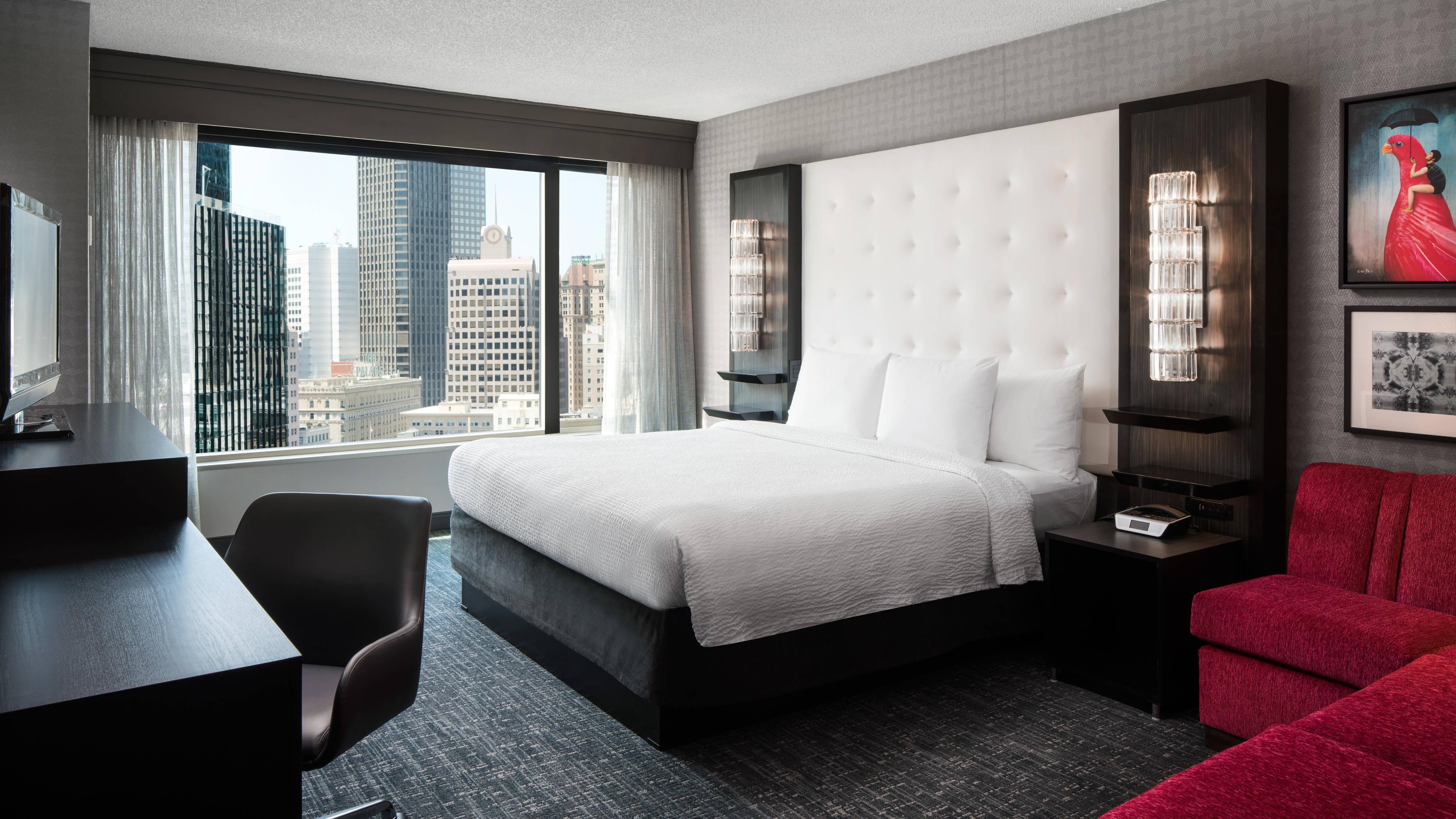 Guest room king bed city view High Floor