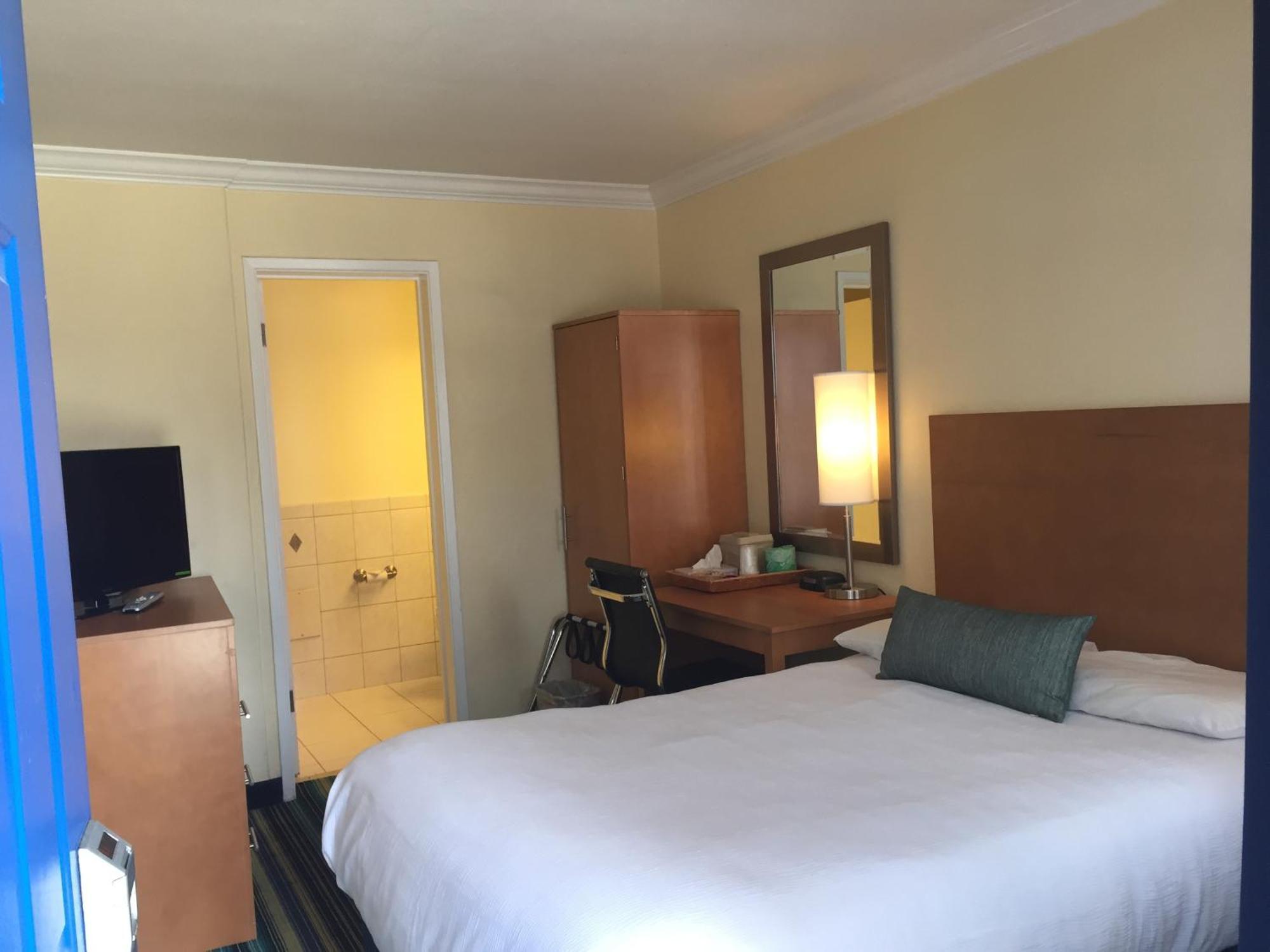 Double Room One Double Bed Non-Smoking