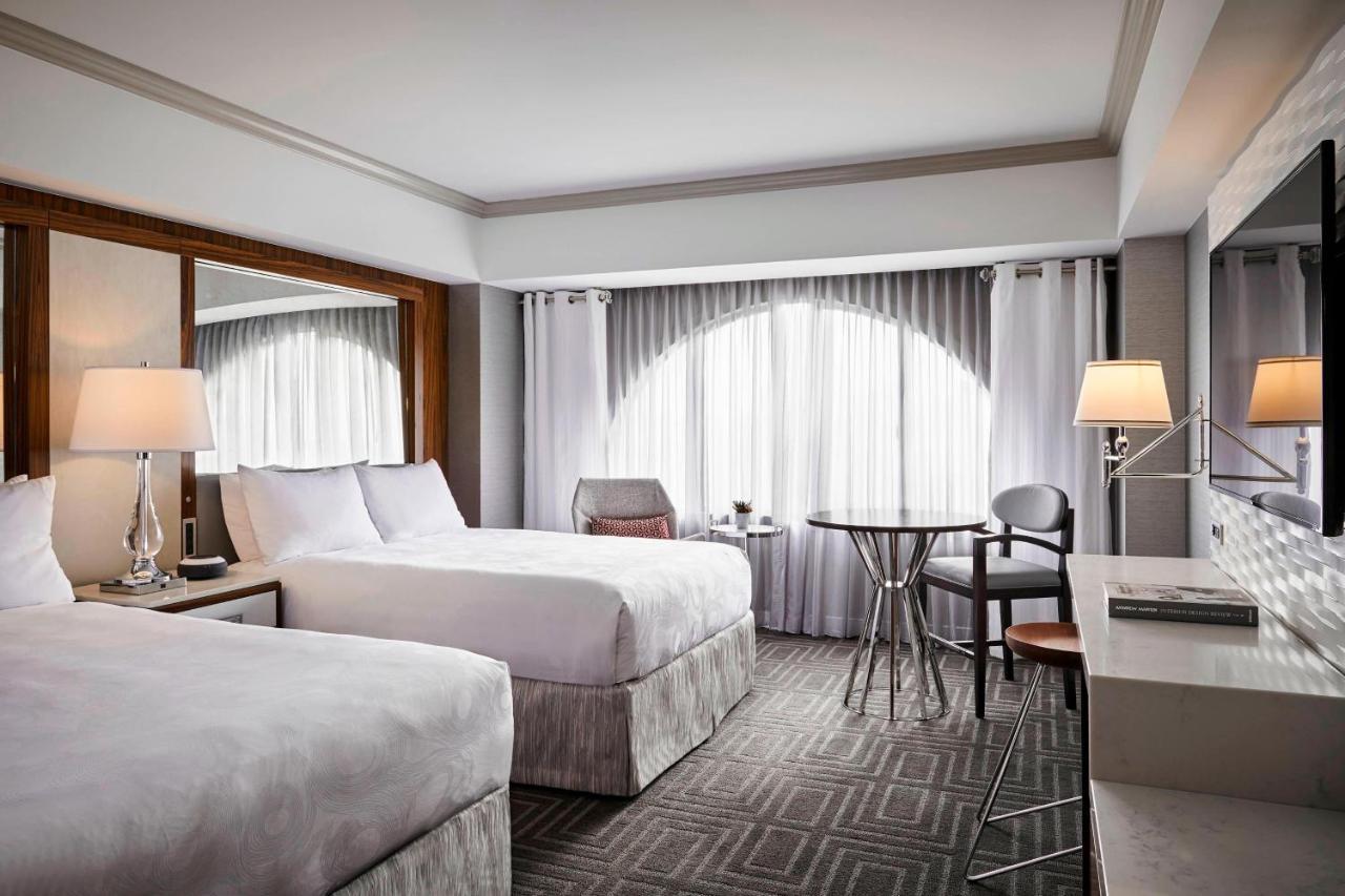 Queen Room with Two Queen Beds - Hearing Accessible