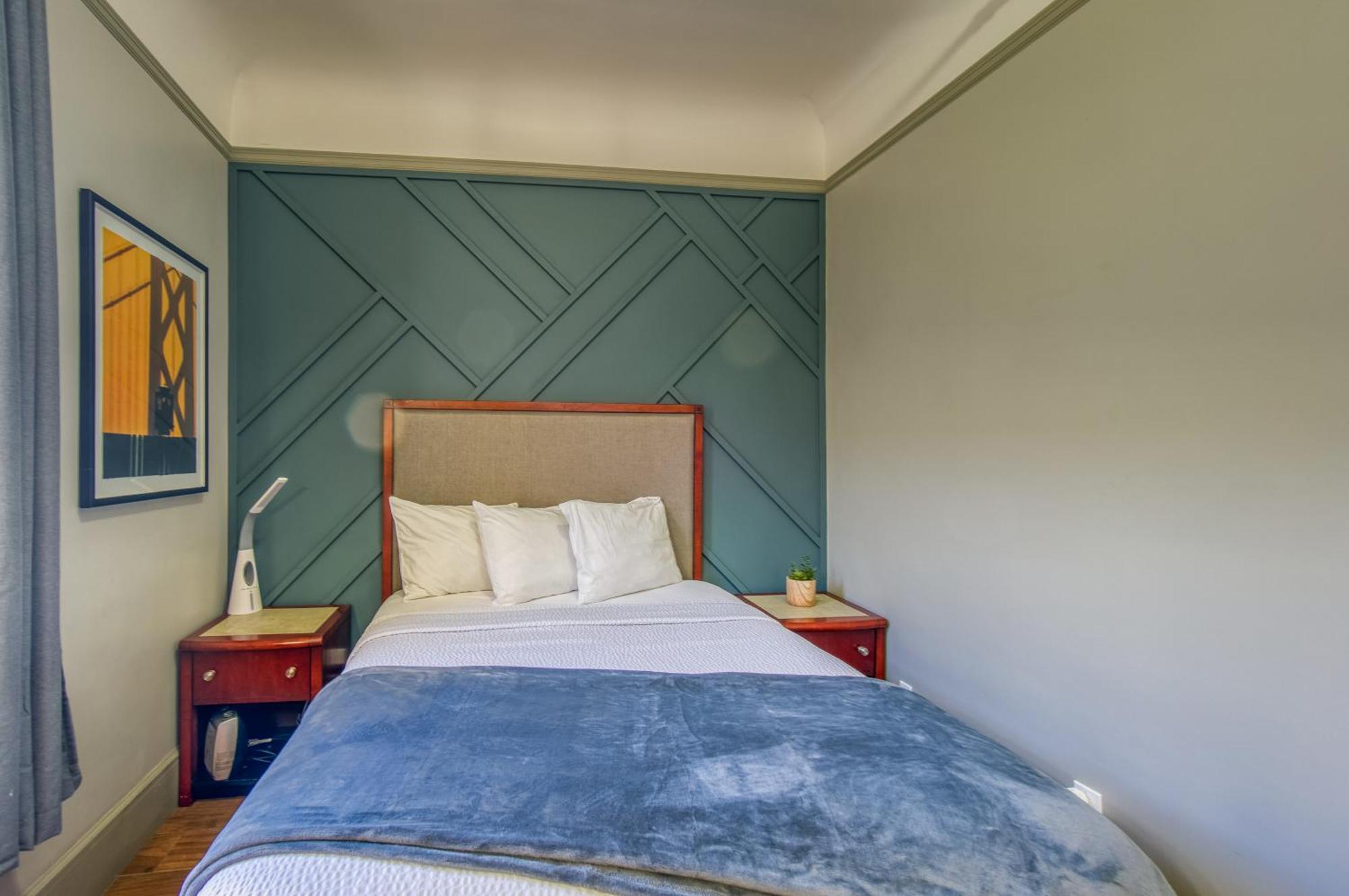 Queen Room