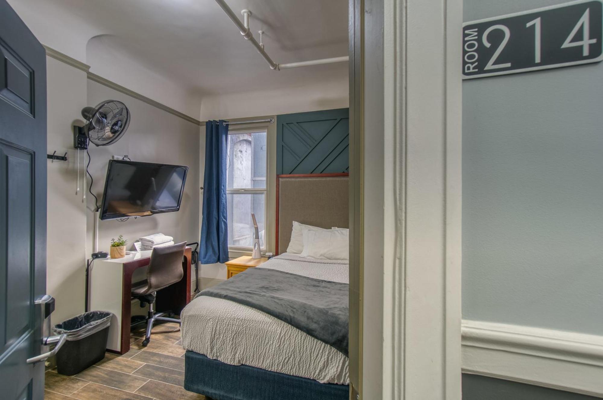 Queen Room