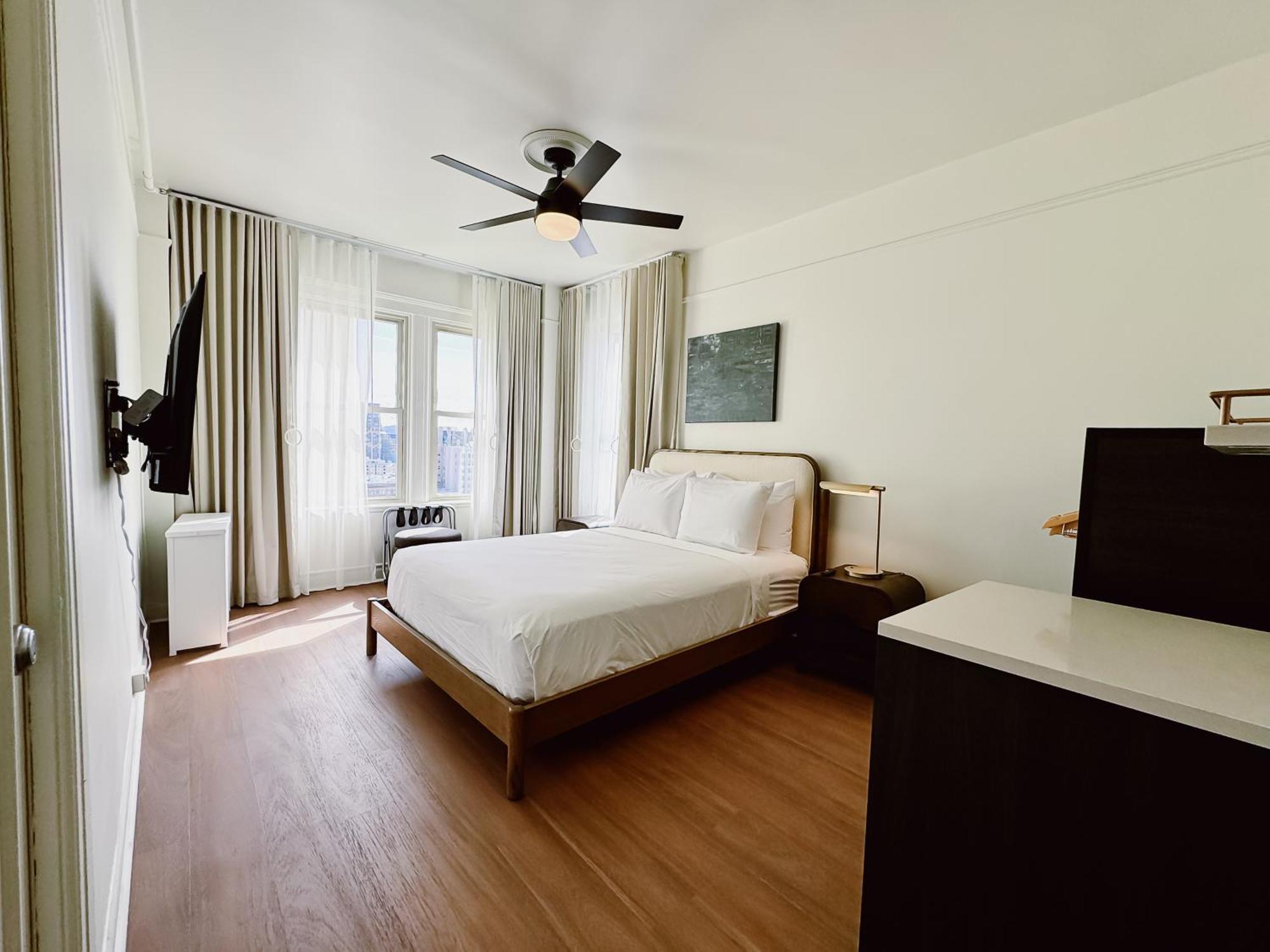 Queen Room