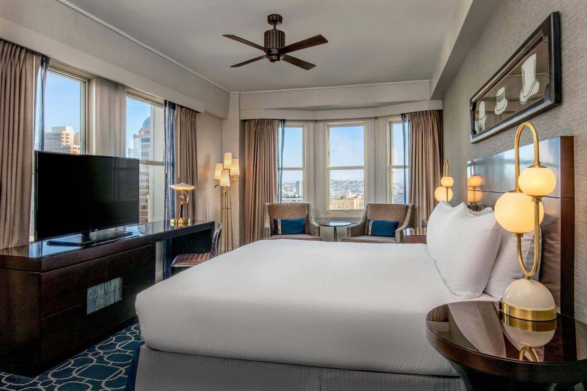 Deluxe King Room