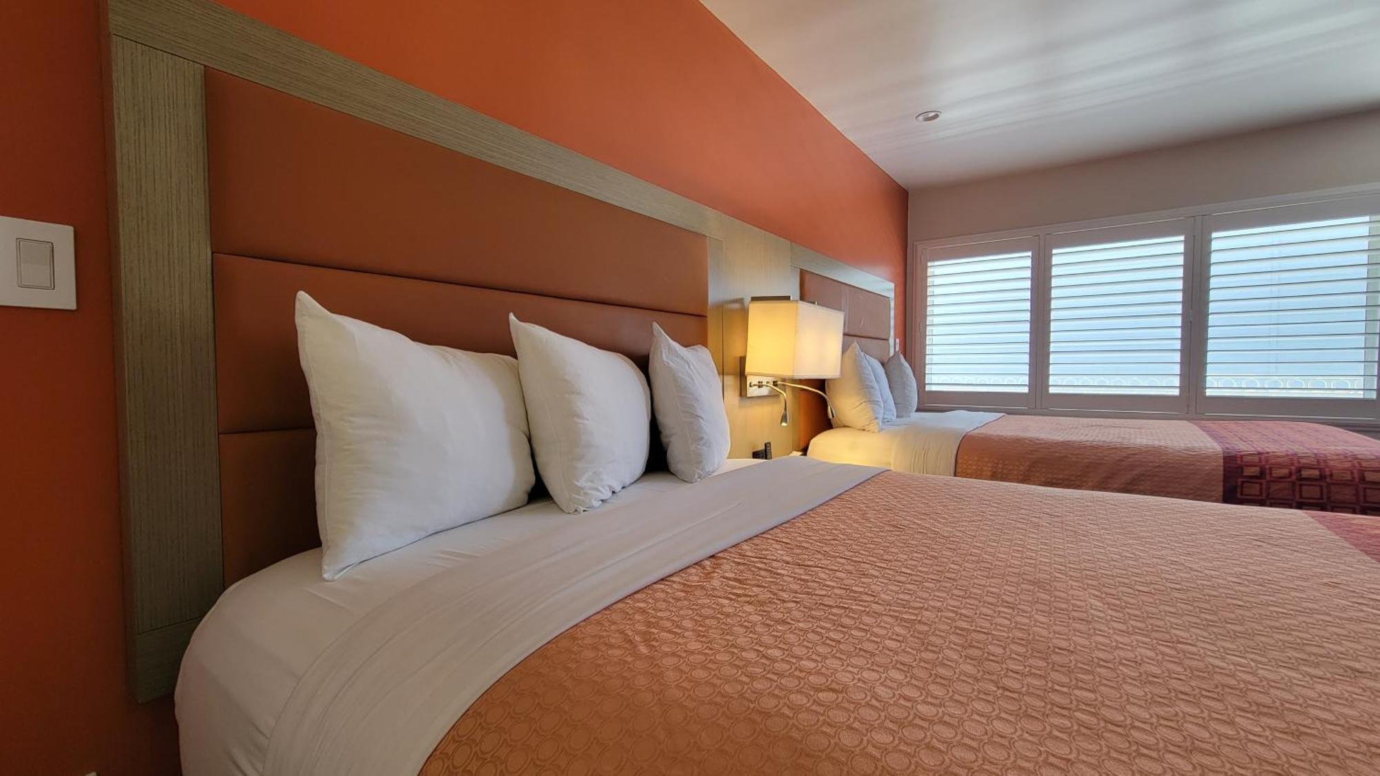 Premium Queen or Queen Room