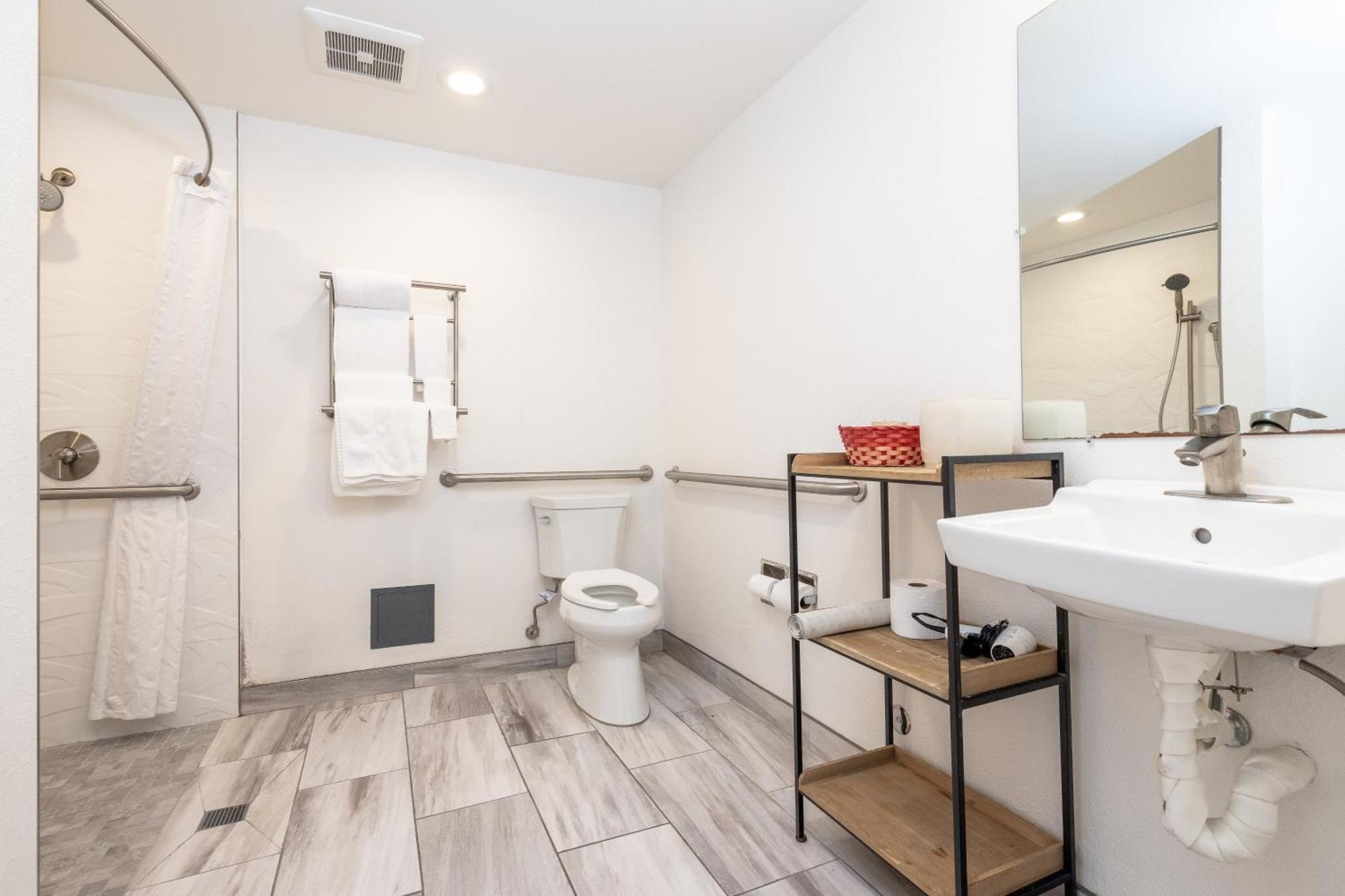 Queen Room Disability Access