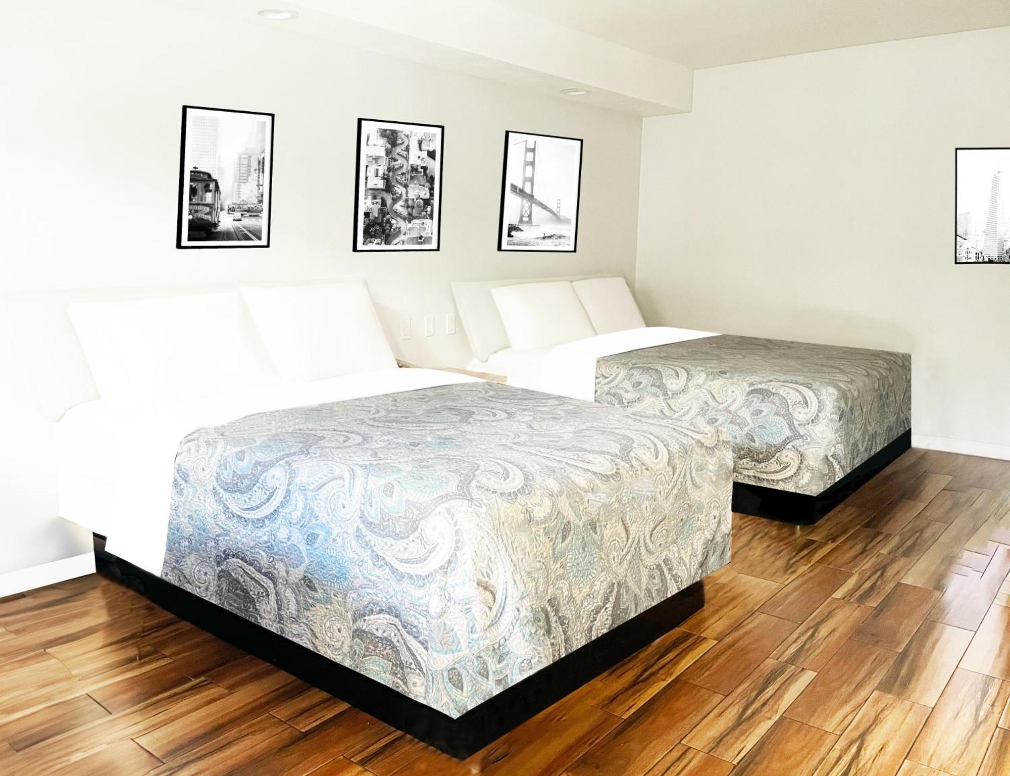 Queen Room Two Queen Beds Non-Smoking