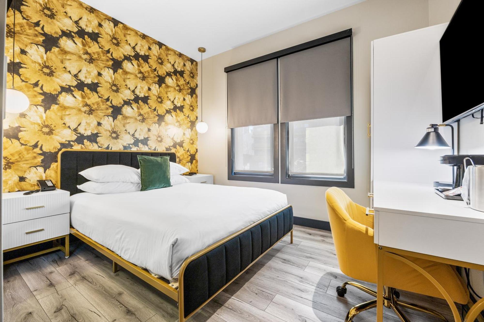 Queen Room