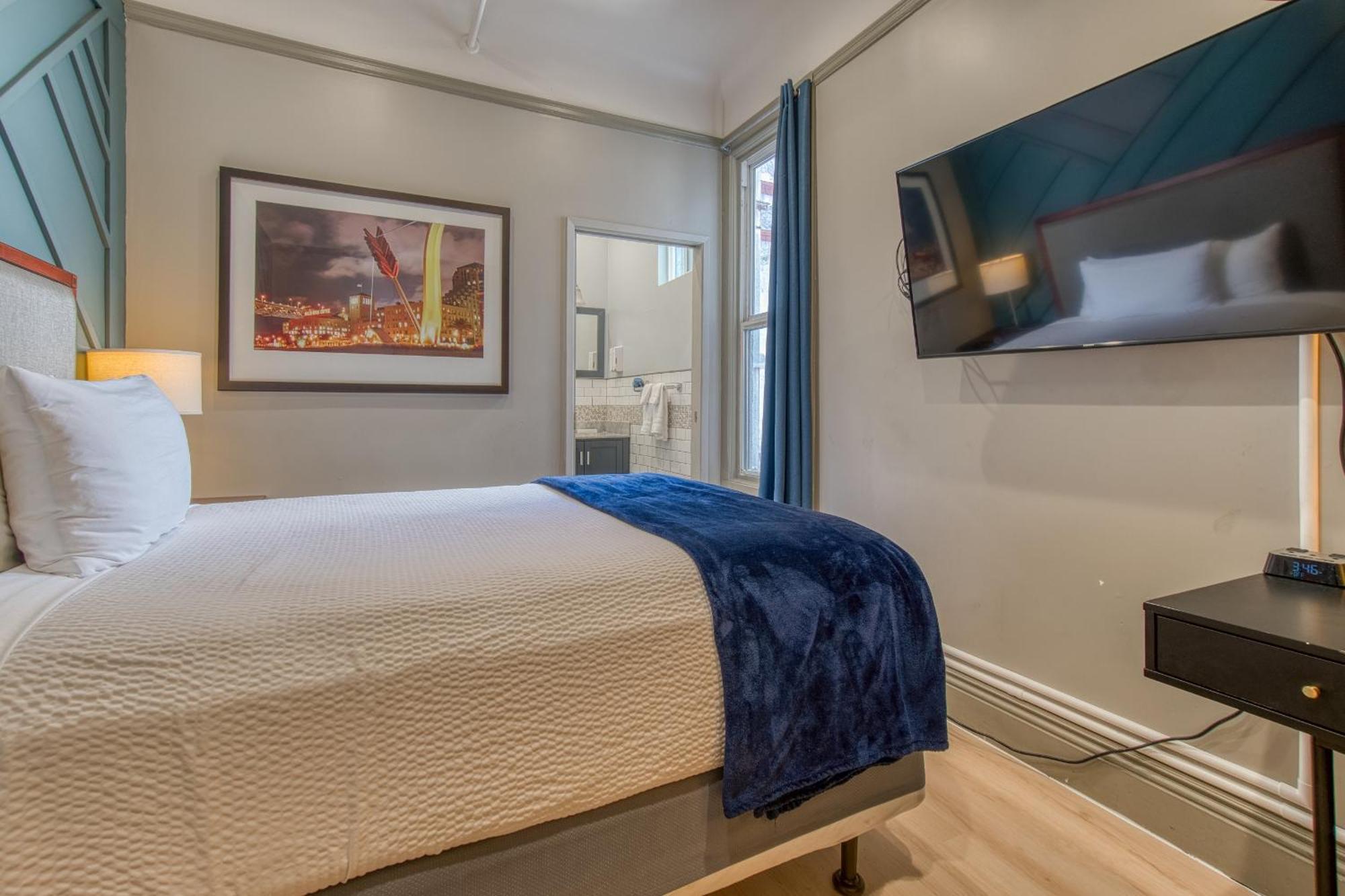 Superior Queen Room