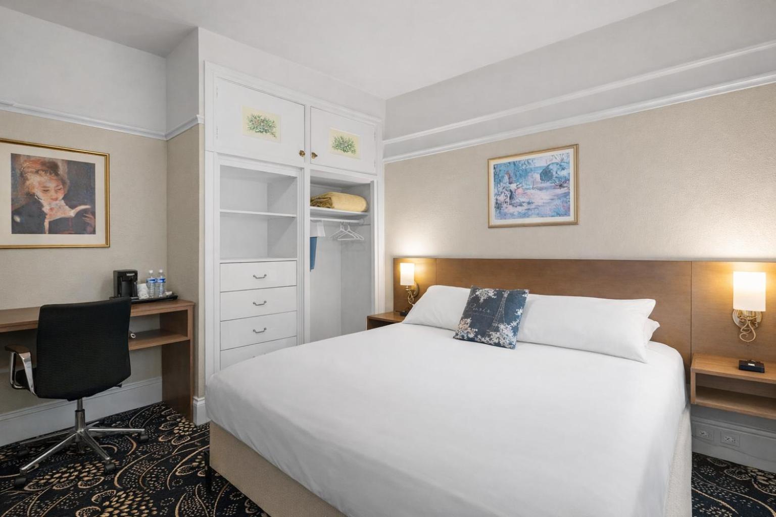 Standard King Room