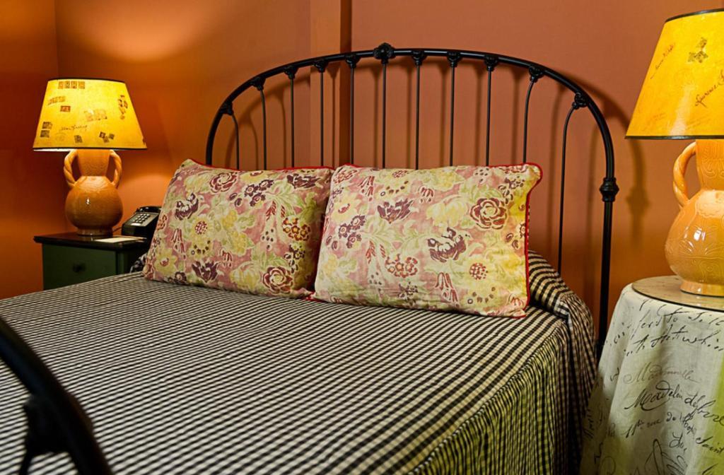 Queen Room,24339867:JPEG