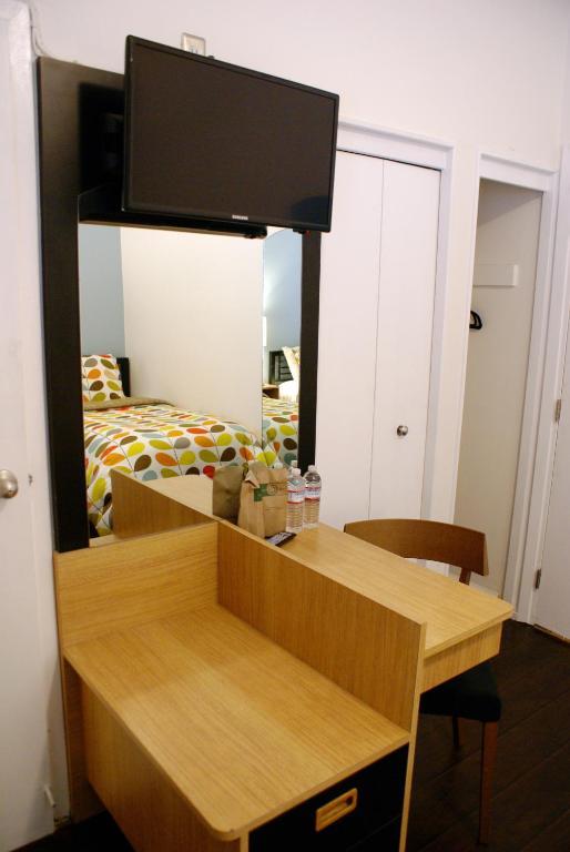 Twin Room Two Twin Beds