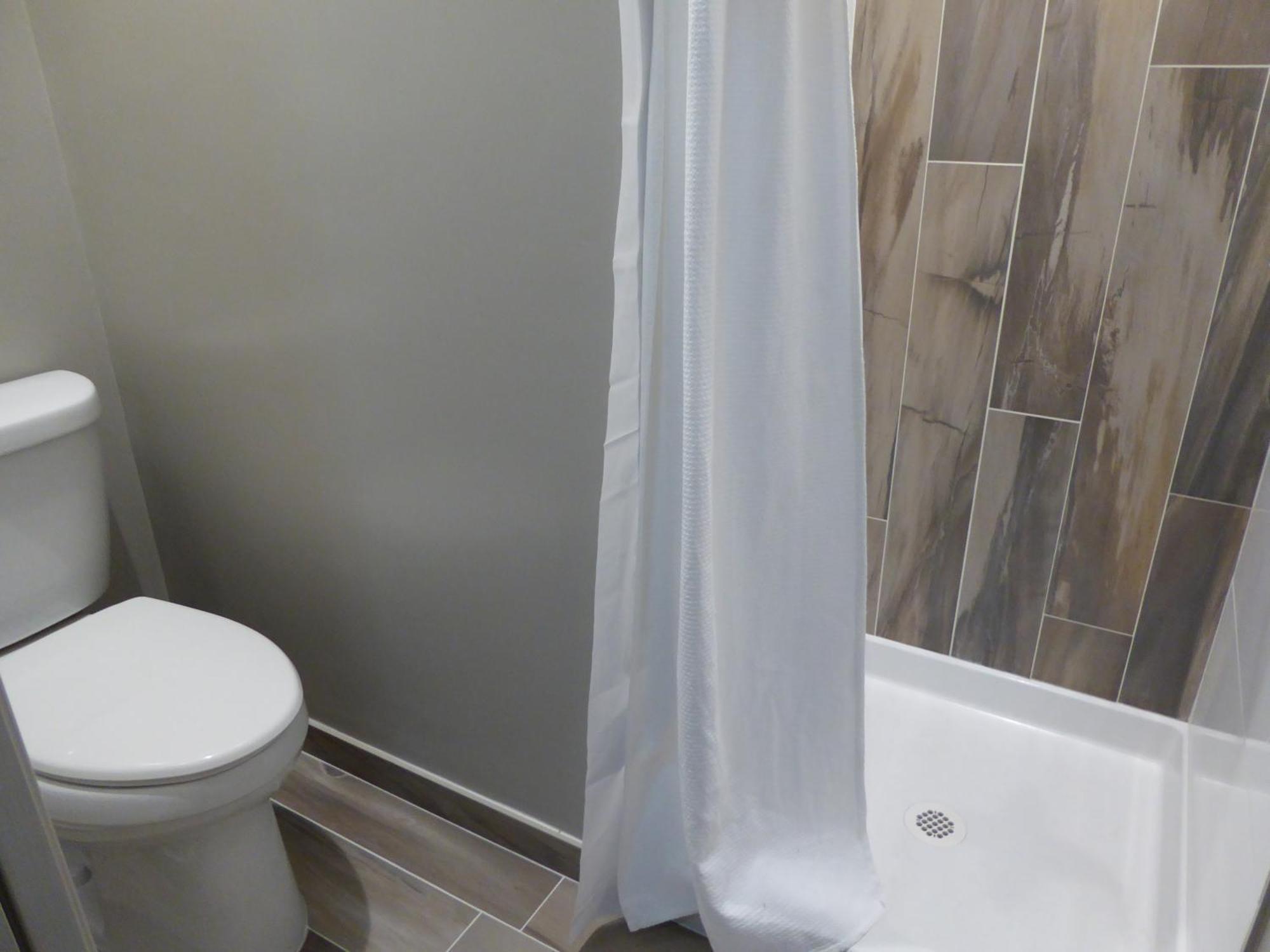Deluxe Queen Room City View