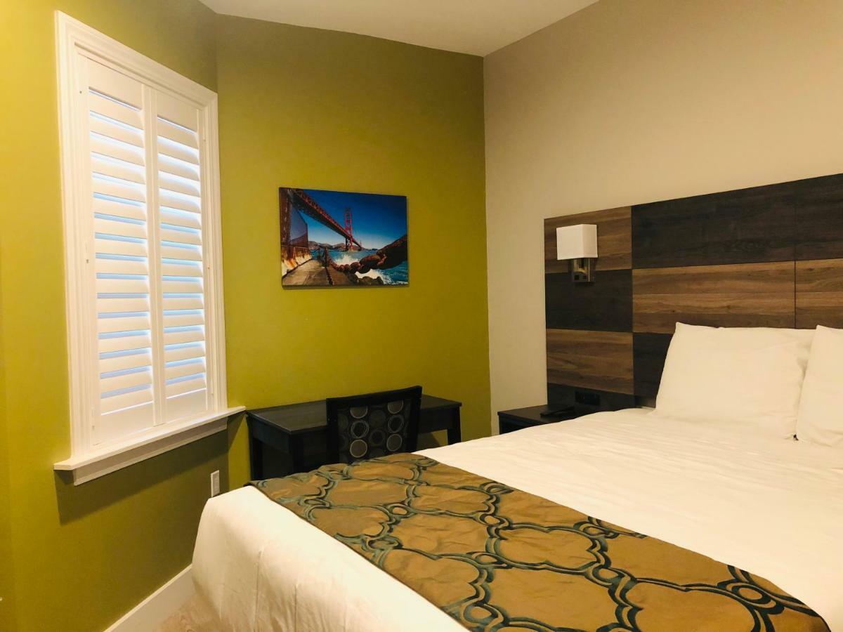 Queen Room Private Bathroom