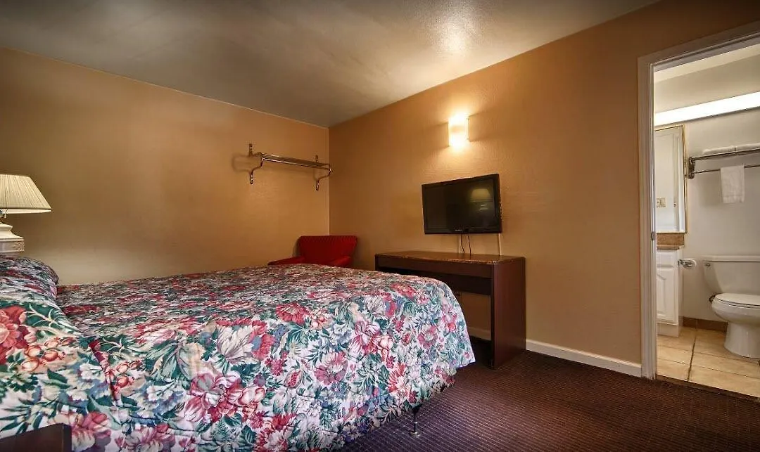 Civic Center Inn-1