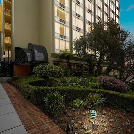 Comfort Inn By The Bay-3