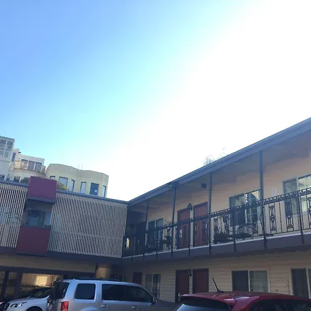 Pacific Heights Inn-2
