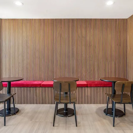 La Luna Inn, An Ascend Collection Hotel-3
